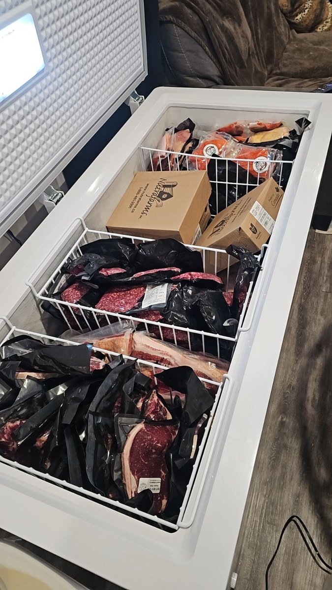 Does your freezer look like this?? Dm me to make it happen!!