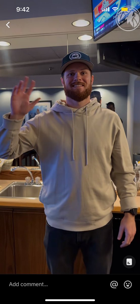 TwinCities2018's tweet photo. Cya later buddy https://t.co/OS916YrAXT