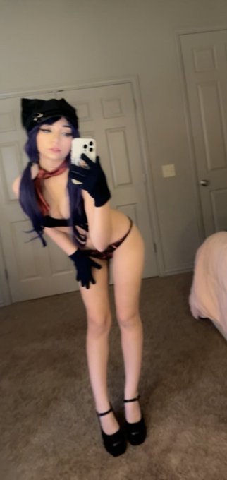 Watch goblincub's leaked NSFW photo on TwXstars