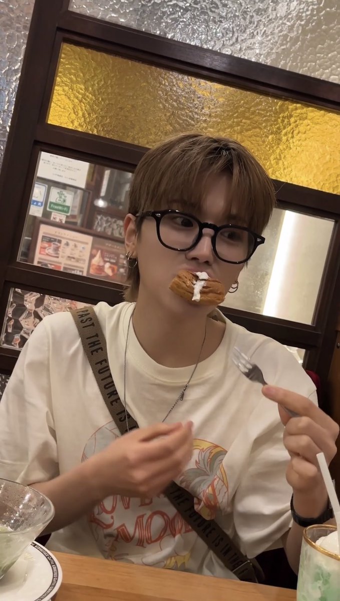 난 귀여운 걸 보면 괴성을 질러…