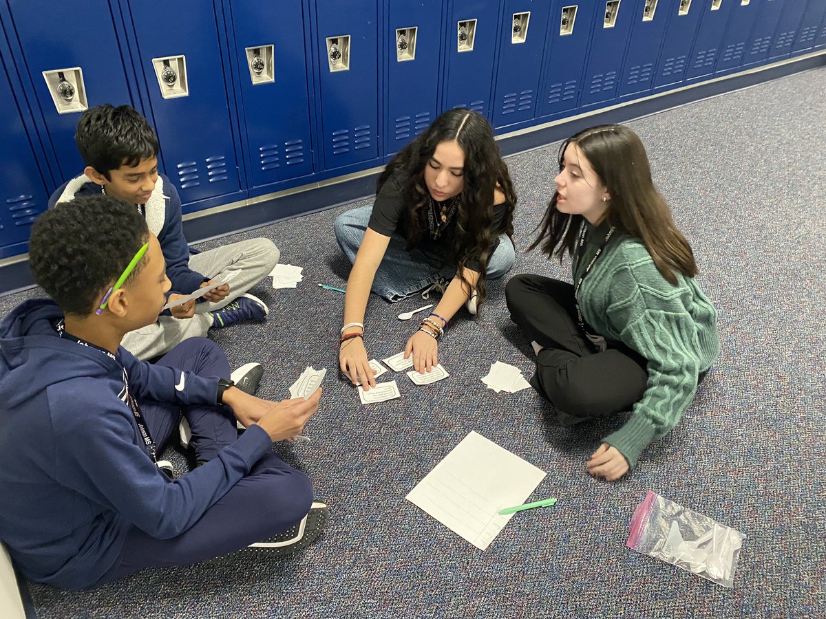 CBridgesELAR's tweet photo. When commas get boring, you make a Spoons game!  Competition was high, and engagement was on point.  💙🧡 https://t.co/WwQL1FvsMe