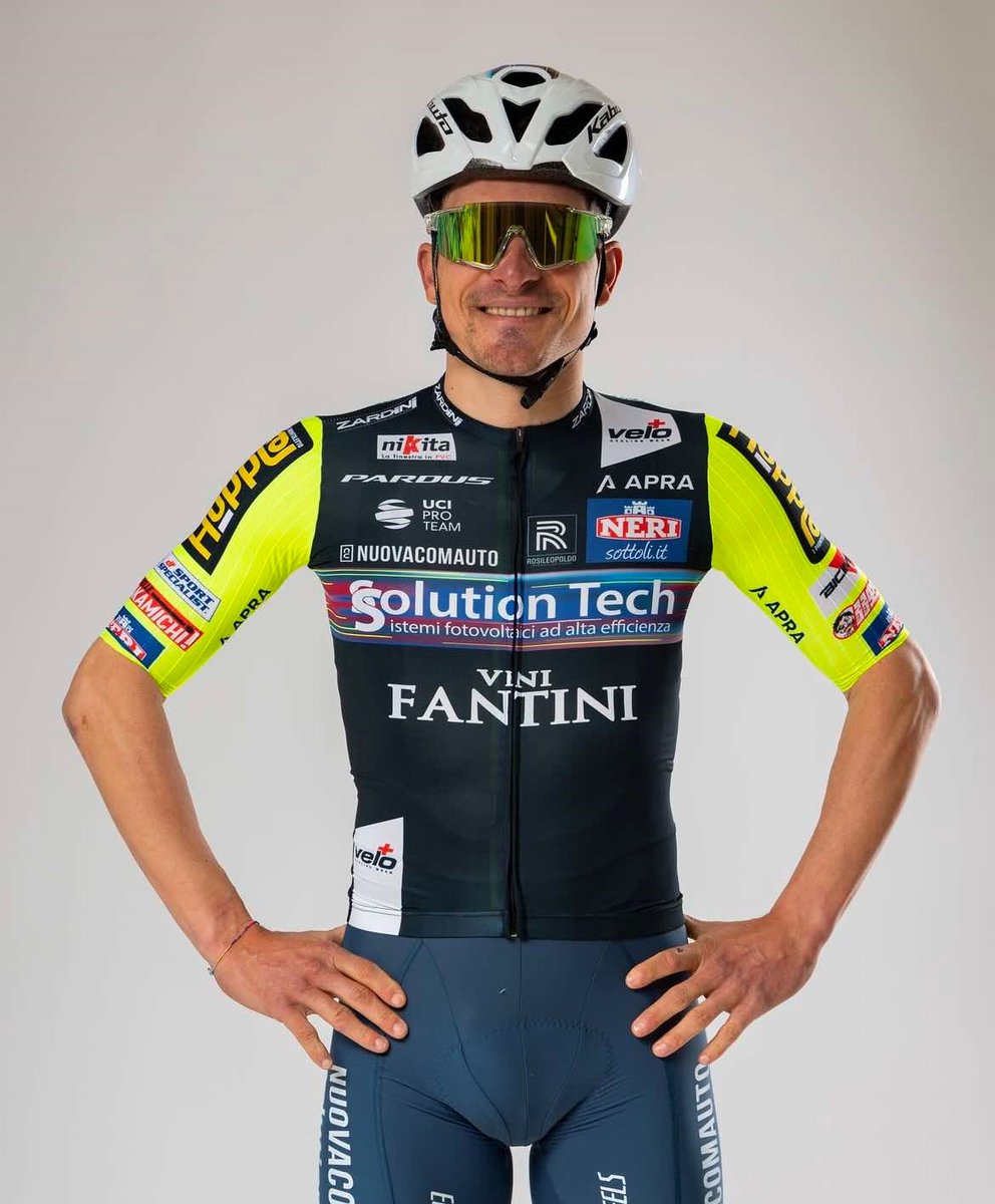 選手支給品 コラテックヴィーニファンティーニ ロードスーツ