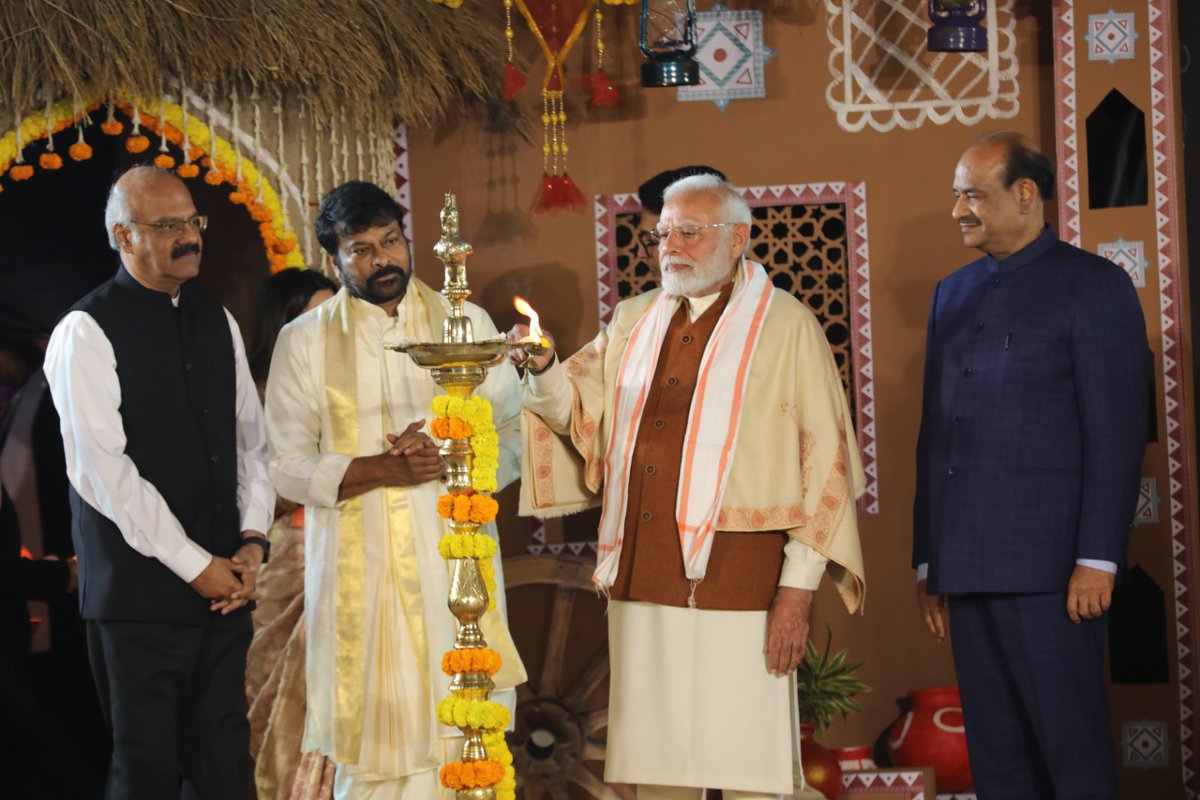 Our Chairman, Dr. D Nageshwar Reddy attended the Sankranti and Pongal festivities at the residence of esteemed cabinet minister, Shri G. Kishan Reddy Garu, and was treated to an exceptional cultural program showcasing our rich heritage. 
In the presence of Honorable Prime