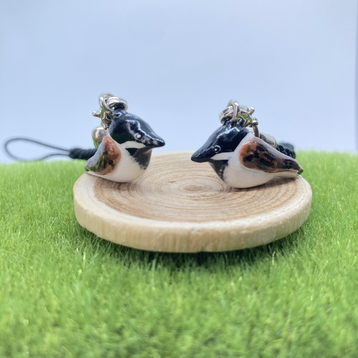 ecriyage's tweet photo. ☆野鳥の根付ストラップ〜ゆっくりしたテンポでさえずる〜オオジュリン(オス)
minneにて販売開始いたしました✨
ぜひご覧ください🍀
よろしくお願いします(^^)
#野鳥
#オオジュリン
#大寿林
#CommonReedBunting
#ハンドメイド
#minne
#ecriyage https://t.co/Mjzdvmzmck