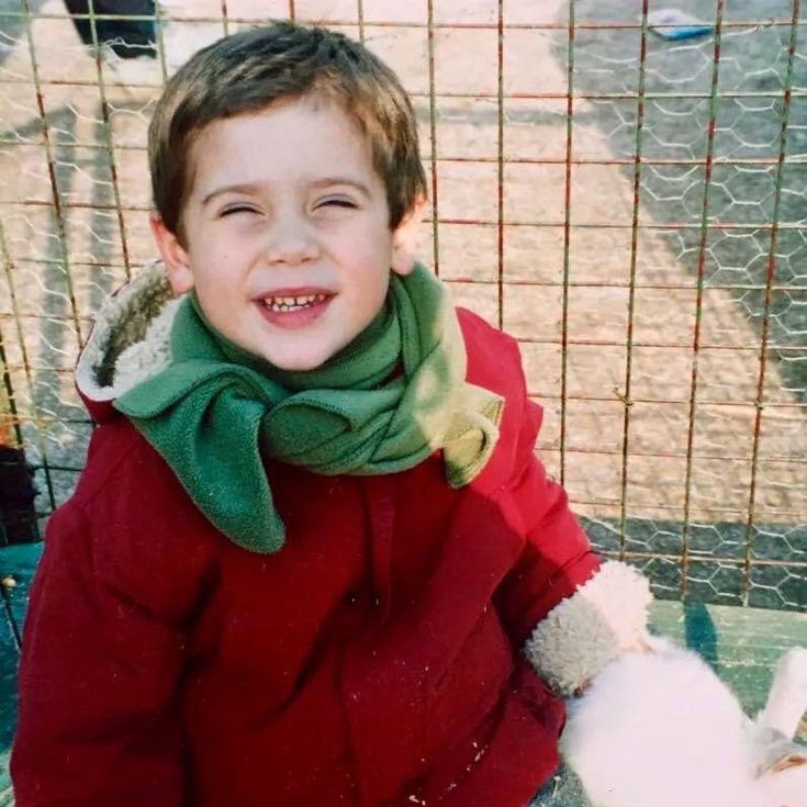 L4ND0PITLANE's tweet photo. Franco Colapinto siendo "el niño querido del paddock" —A thread 🥺🎀 https://t.co/TIdcBVENqV