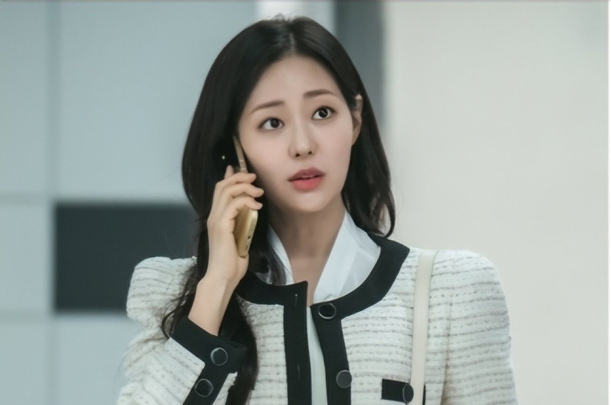SeohyunLife's tweet photo. Leave me alone with seulki beautiful stills😍..we need to admire the beauty🔥🥰❤️
#shinseulki
#fiveeaglebrothers
#weekenddrama https://t.co/THsl40Gq5O