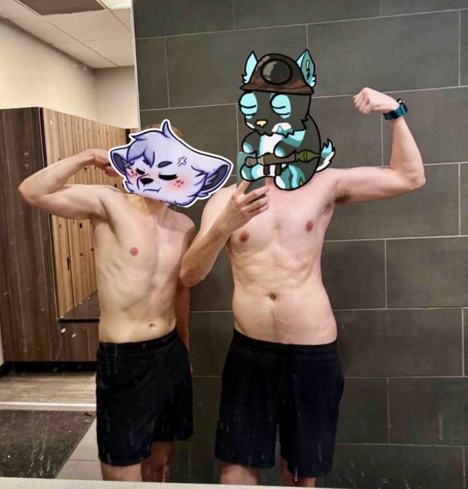 K5laP's tweet photo. Happy #MuscleMonday ! Finally back in the groove again after being out of the country. https://t.co/z33PTn91K9