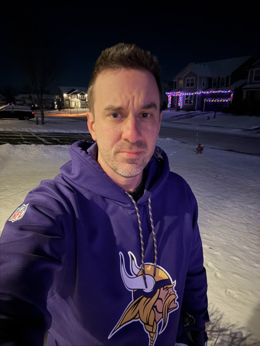 PetesTweets_mn's tweet photo. @BarstoolBigCat I’m forcing myself to sit outside (2 degrees, feels like -7) for the rest of the game as a punishment  for allowing hope to creep into my mind. 
Dear future Peter, stop believing. It’s not worth it. https://t.co/EcfHs00fZE