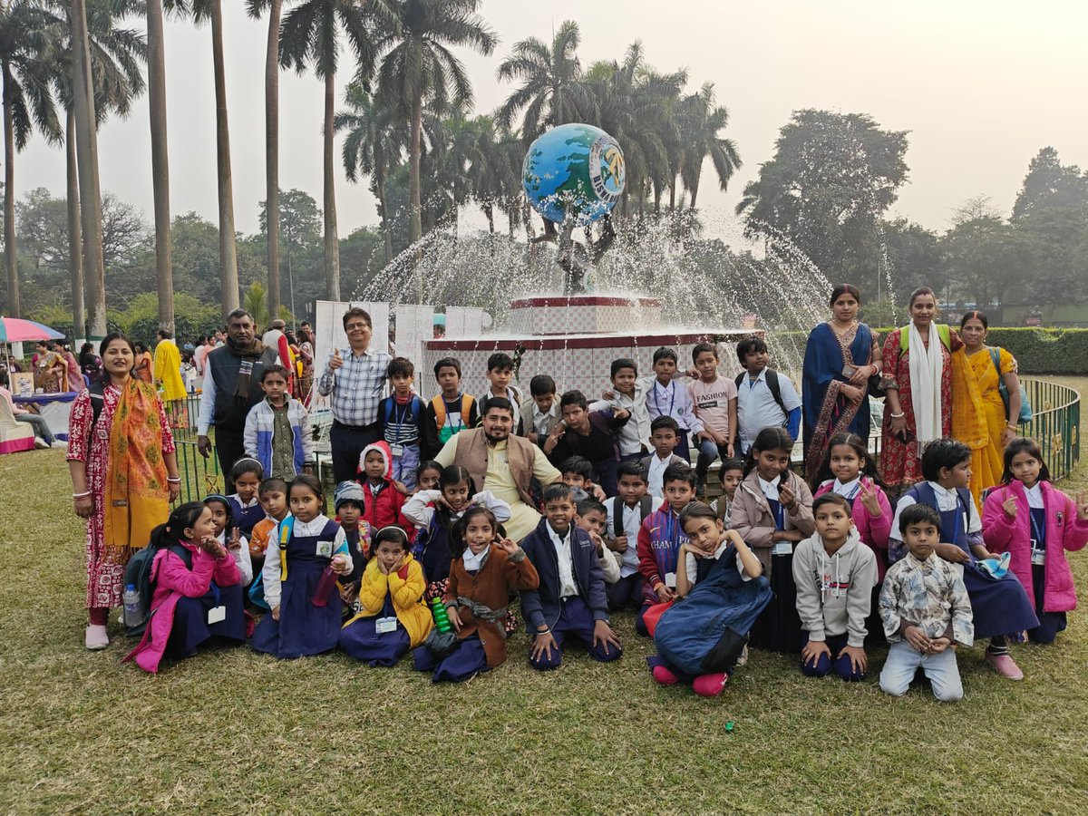 raianand84's tweet photo. An #EducationalTour has been organised by Vikram Vidyalaya Branch Day Primary at #EdenGarden. Thanks to all #Teachers and #Parents to make success this tour. students are enjoyed a lot. https://t.co/kKh36qrPmU