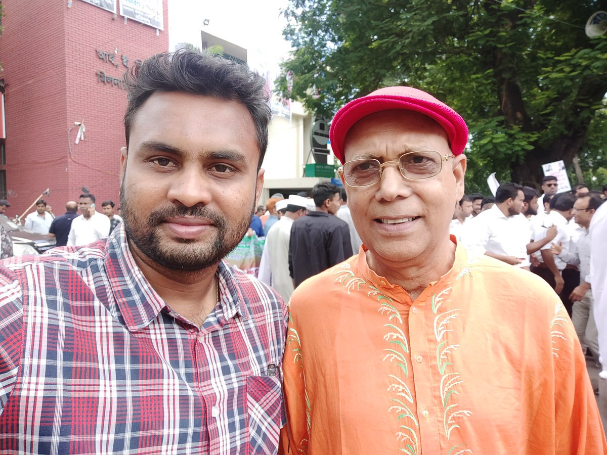 TheCreativMamun's tweet photo. অভিনন্দন আমাদের প্রিয় কবি আব্দুল হাই শিকদার 
সম্পাদক,দৈনিক যুগান্তর https://t.co/kAVFjg9aOG