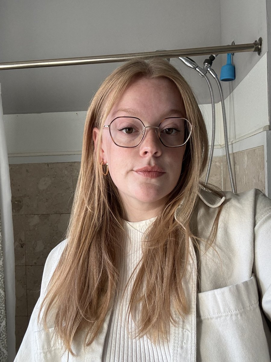 macylwhite's tweet photo. recent pic for reference https://t.co/pk4nK3EaNs