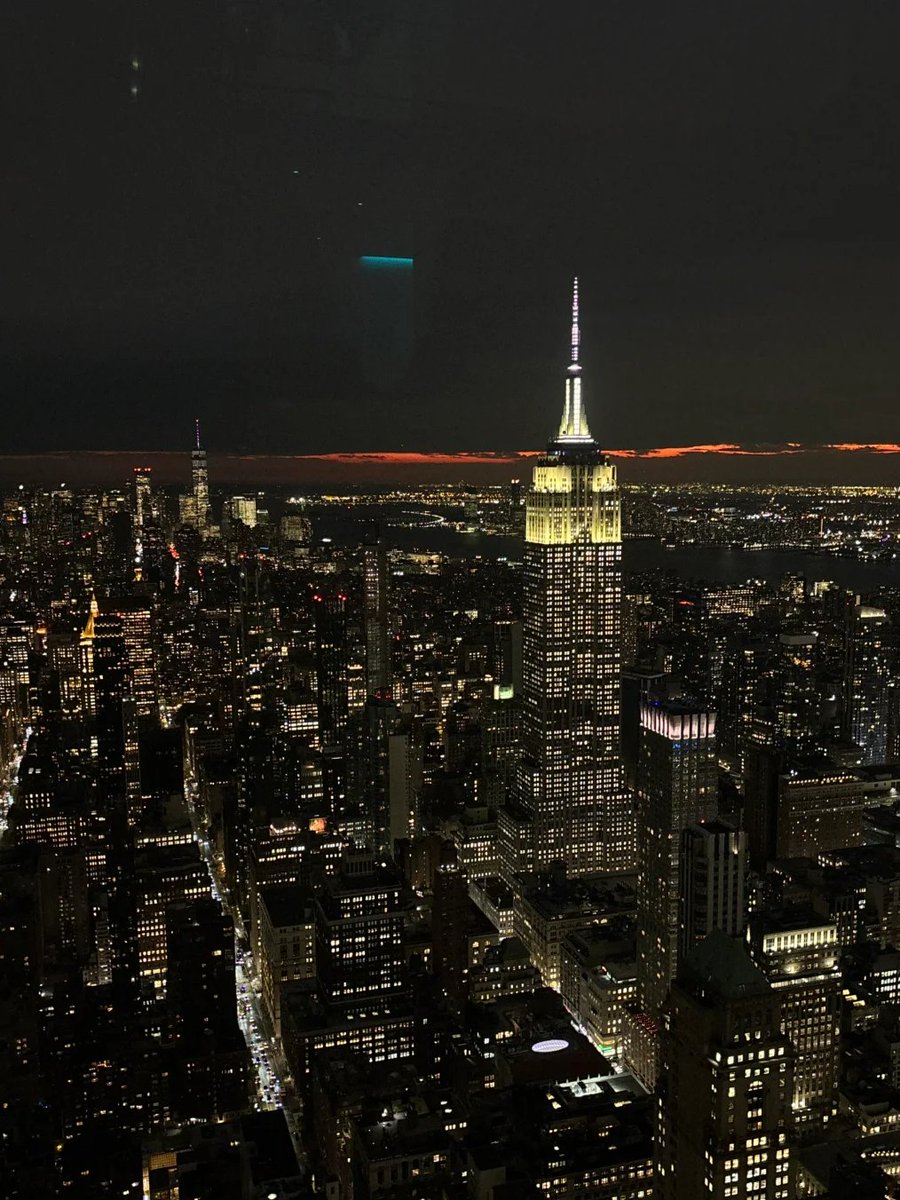 Deb_Asy's tweet photo. Every window tells a story; every beam of light lights up a city. https://t.co/EMQH5JW8nV