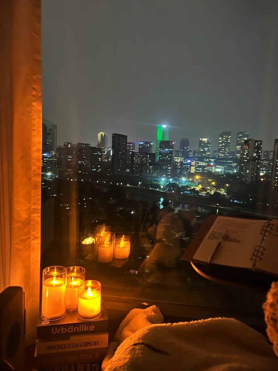 🌃Relieve the fatigue of the day, make a cup of hot tea, light an aromatherapy lamp, and quietly enjoy the tranquility that belongs to you. 💆