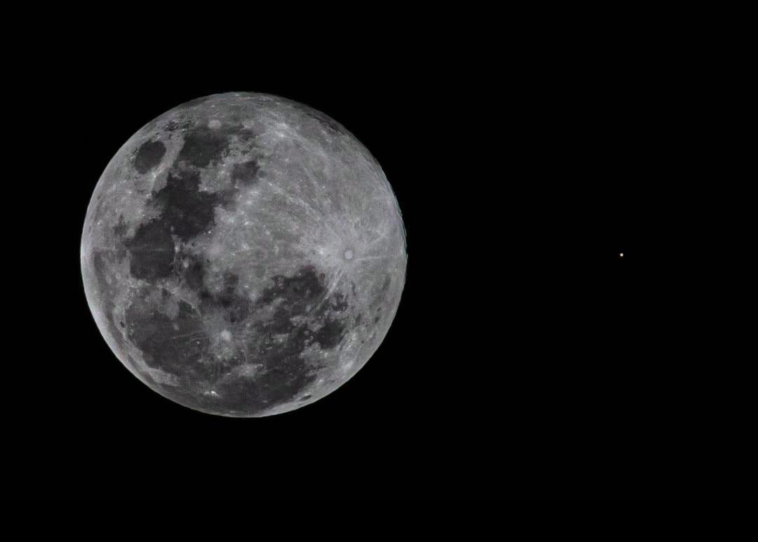 MoryRicaurte's tweet photo. La luna perfectamenre llena en Cancer en conjuncion a Marte retrógrado en Cancer, posando divina bajo el lente del Bro de mi amiga. Una foto que es una BELLEZA.  @mia_astral
@astral_facts
#LunaLlena https://t.co/eprWAcB3kI