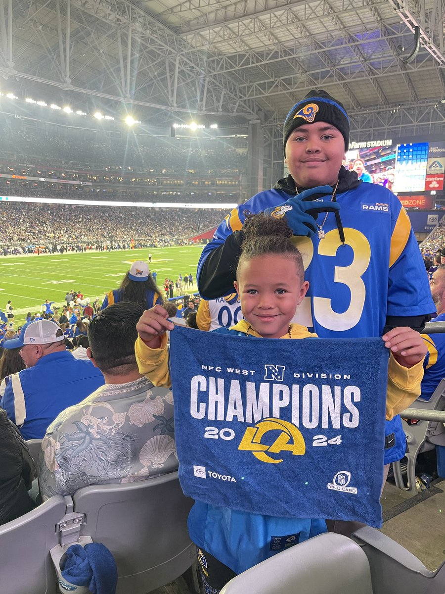 itsJotus's tweet photo. RAMS HOUSE https://t.co/8BKZVm8kIw