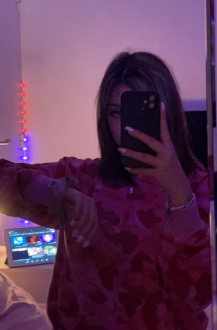 chanel_pub's tweet photo. Vous me conseillez quelle couleur de led pour faire un petit jeu avec frère ? 👀

#Nord #moneyslavefrancais #moneyslave #feet #hot https://t.co/tsJInZSKML