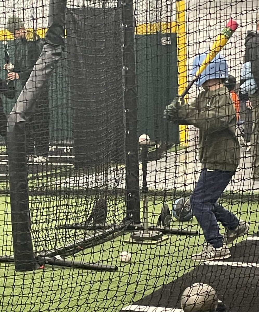 peak_303's tweet image. KCLL Winter Hitting Clinic underway @PTHitting ⚾️

#kencaryllittleleague #youthbaseballdevelopment #peak303
@BrianJordan303