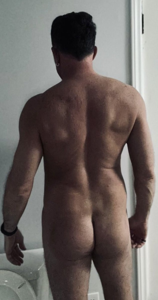 Smalltowndaddy1's tweet photo. @BeauButlerXXX Can’t I have both https://t.co/BBDAijJcws