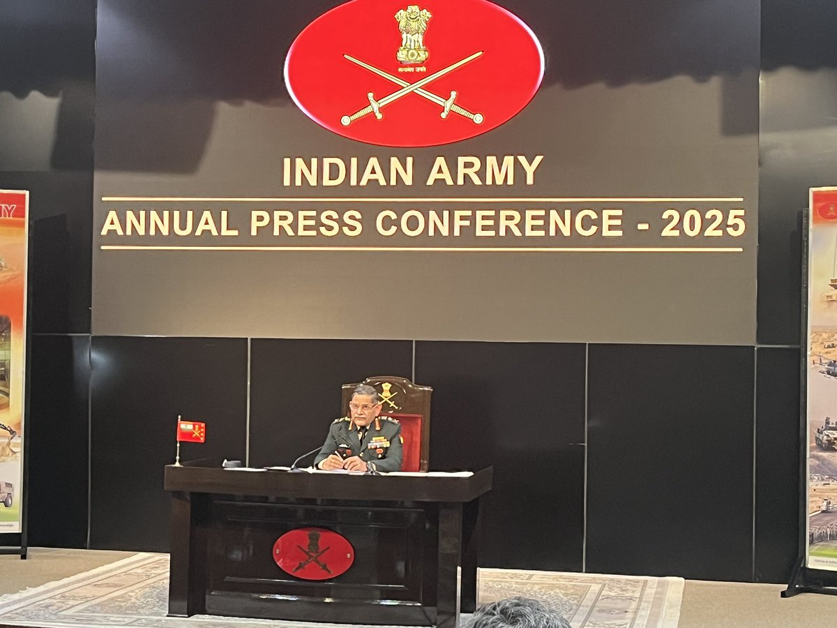 FinalAssault23's tweet image. Happy Makar Sakranti🌞 &amp;amp; #VeteransDay 🇮🇳 with India’s daily e-bulletin 📲🗞️ on defence, national security, conflict &amp;amp; geopolitics from #FinalAssault today:
💈