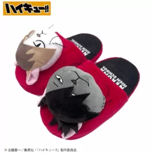 ハイキュースリッパ ネイビー カラスフリーサイズ しまむら『ハイキュー!!』コラボのクニャック（ぬいぐるみスリッパ）が