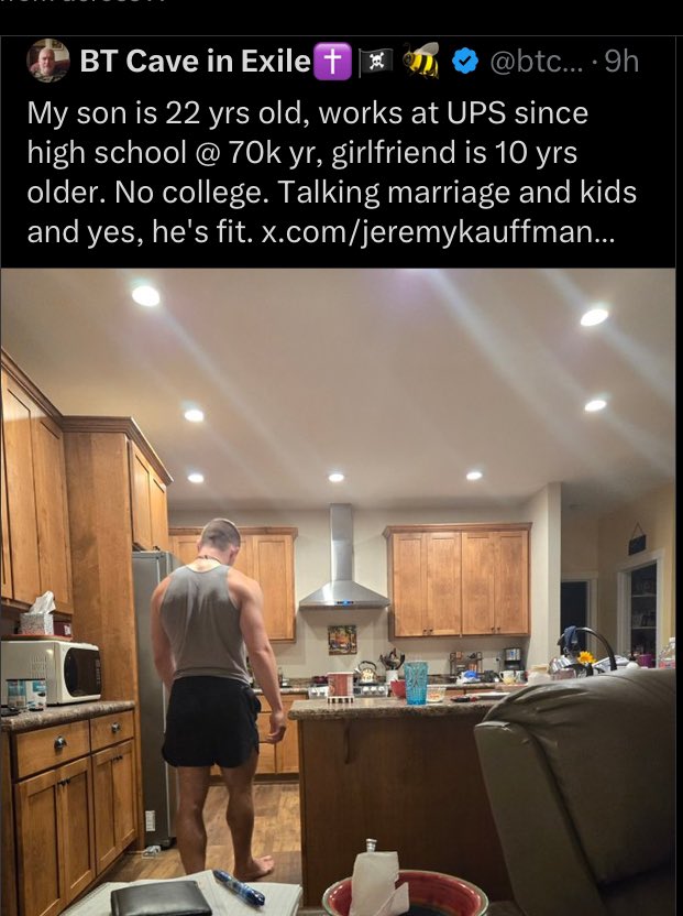 soulofpetronius's tweet image. Poor kid is grinding, about to marry a 32 year old, living in his dad’s basement, stuck in a dead end job. 

He will likely never have kids or own a home. 

Imagine how out of touch you have to be to post this proudly. This is losing. But boomer dad imagines everything is ok.