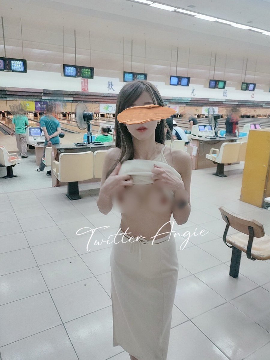 你要打保齡球還是打我這兩顆球❓

#大尺度影音創作
#客製化影片
#客製化照片
#Fansone三個月特惠999元 https://t.co/P1WldLDoqF