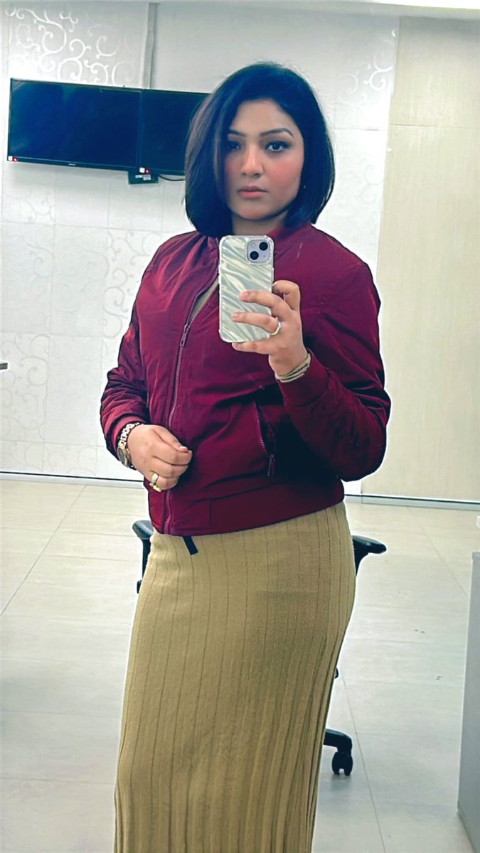 AnchorRituTomar's tweet photo. Happy Tuesday 💐❣️💐
.
.
.
.
.
#makarsankranti2025 #photograghy #iphone #photooftheday #LoveIsland #style #fashion #winter #delhicold #me https://t.co/JYssOQm29E