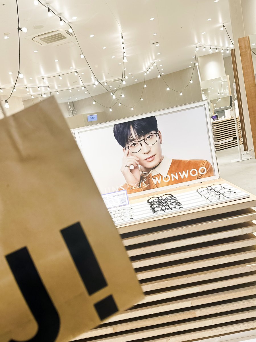 wednesday0717's tweet photo. 素敵なキャンペーンをありがとうございました👓💖

#JINSwithWONWOO https://t.co/Lu3f4SUx1F