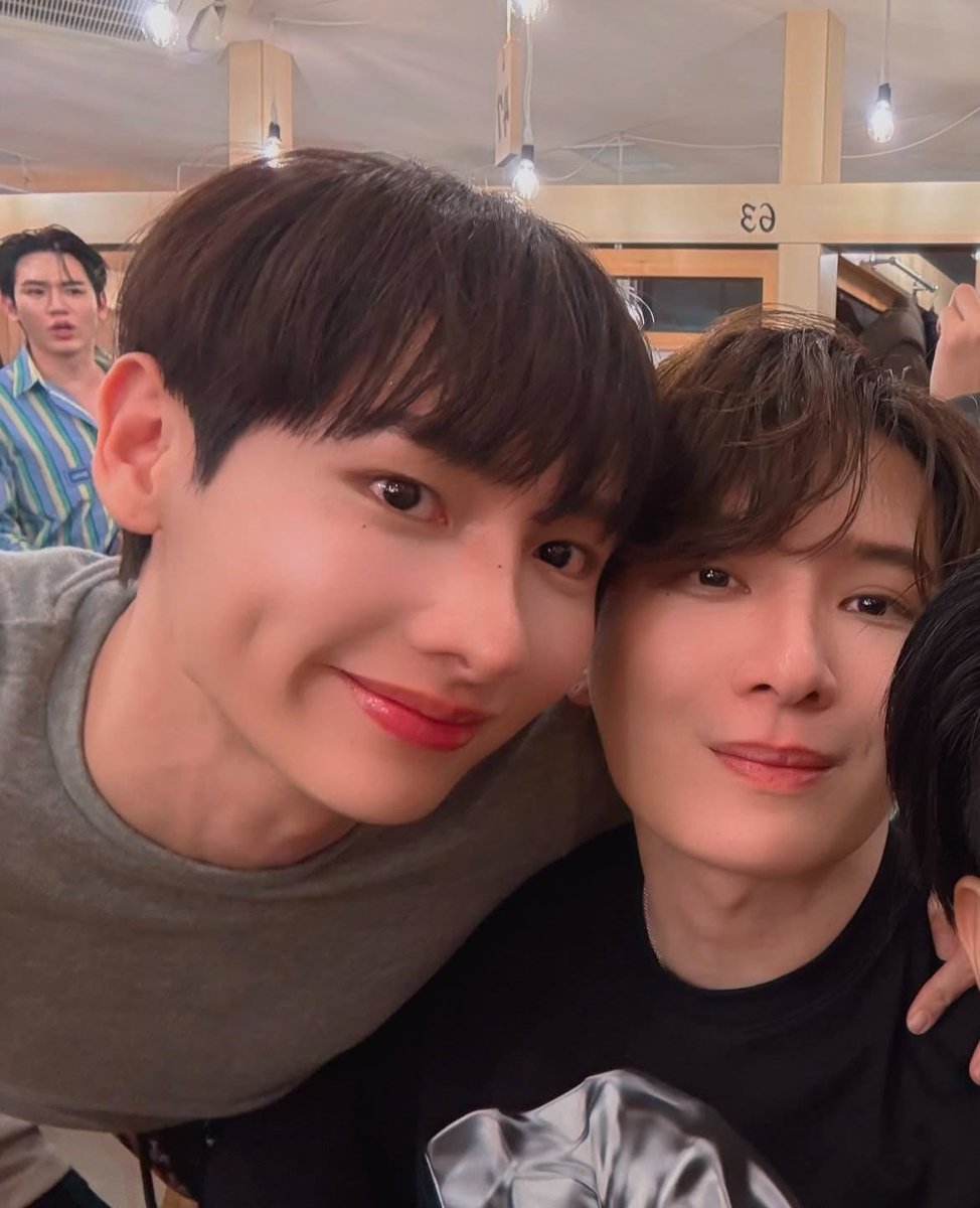 ponpon_Thailand's tweet photo. みんな大好きKristGun💚💚😆😆😆🙌🏻🫶🏻
見たかったー！🤭
#KristPerawat
#GunAtthaphan 
#KristGun https://t.co/fBZBQRqbER