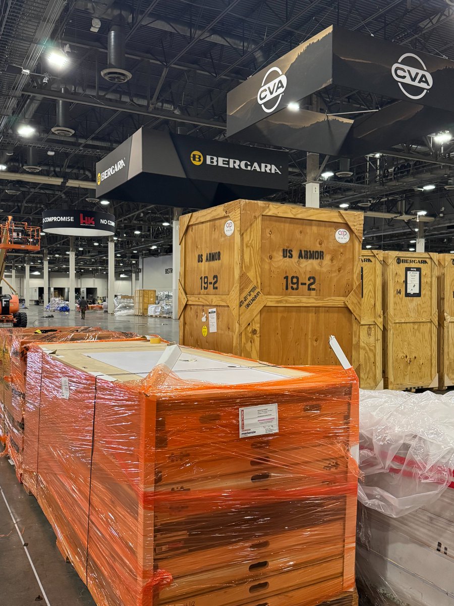 nssfshotshow's tweet photo. Our show partner Freeman started physically setting up SHOT Show 2025 today (Monday). We've got more than 816,000 net square feet—equivalent to more than 18 acres—of exhibit space to build up before SHOT Week. #BusyIsGood #SHOTShow #2025SHOTShow https://t.co/JHX8rysf1D