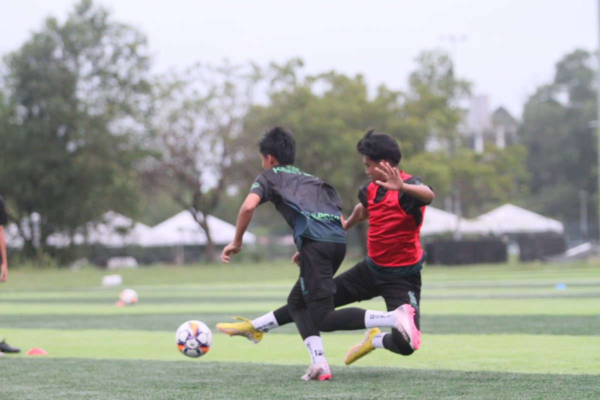 KertehFC's tweet photo. Latihan U14 dan U16 minggu kedua. 💥
#selectball https://t.co/Tsm5oJREEO