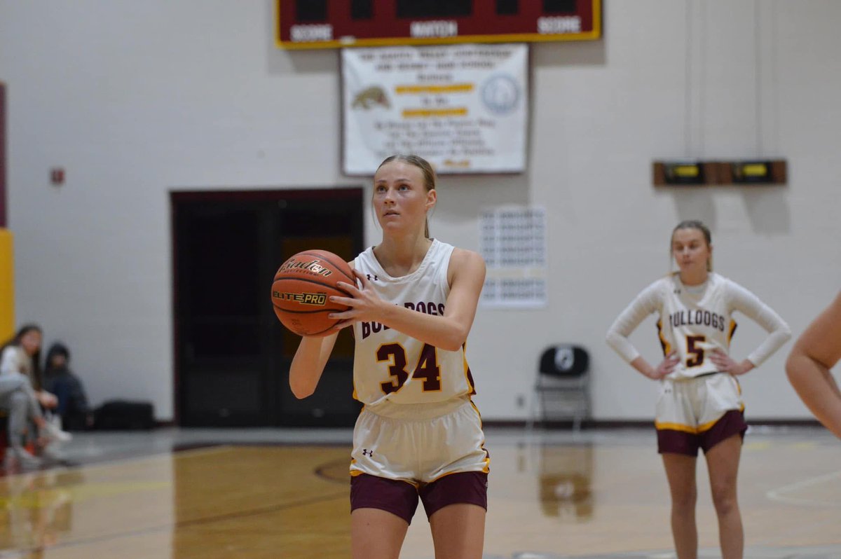 Sanford Sports Academy Basketball Teams (@ssahoopsteams) on Twitter photo 2️⃣0️⃣2️⃣6️⃣ <a href="/h_luethmers/">Hazel Luethmers</a> turns in an impressive night with 2️⃣9️⃣pts and 7️⃣rebs in a DeSmet win‼️
Hazel is a long, athletic forward that is highly productive!!
#SanfordSports | #StrongerTogether 2️⃣0️⃣2️⃣6️⃣ <a href="/h_luethmers/">Hazel Luethmers</a> turns in an impressive night with 2️⃣9️⃣pts and 7️⃣rebs in a DeSmet win‼️
Hazel is a long, athletic forward that is highly productive!!
#SanfordSports | #StrongerTogether