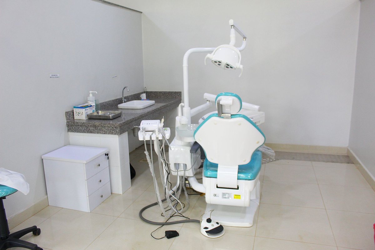 Equsat_Ug's tweet photo. Did you know EQUSaT boasts a highly equipped dental section? We’re leading the way in dental education and healthcare training in Masaka.
#DentalEducation #FutureDentists https://t.co/GCbkozDuwf