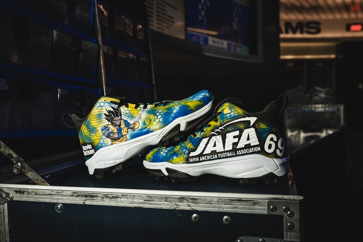JAFA1934's tweet photo. NFLロサンゼルス・ラムズのOLケビン・ドットソン選手が今季の「My Cause My Cleats」の取り組みで履き、サインしたスパイクが現在オークションに出品されています。
https://t.co/YcWv2ZT1Xe https://t.co/gqPYqxL6x9