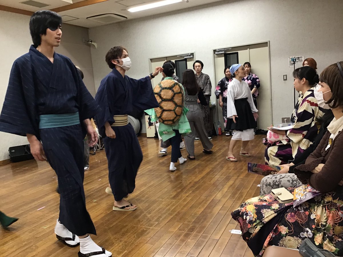 ミュージカル
#夢やしきへようこそ
許可頂いた画像をちょこっとご紹介😙何のシーンかわかるかな?
まさかこんな感動的な舞台に仕上げて下さるとは…✨誰よりも作者が感激で号泣してます😭🙏
いよいよ1月17日!
14時〜
16時半〜
平日ながらチケットも残り僅かとなりました
https://t.co/t9wHRSrKMc