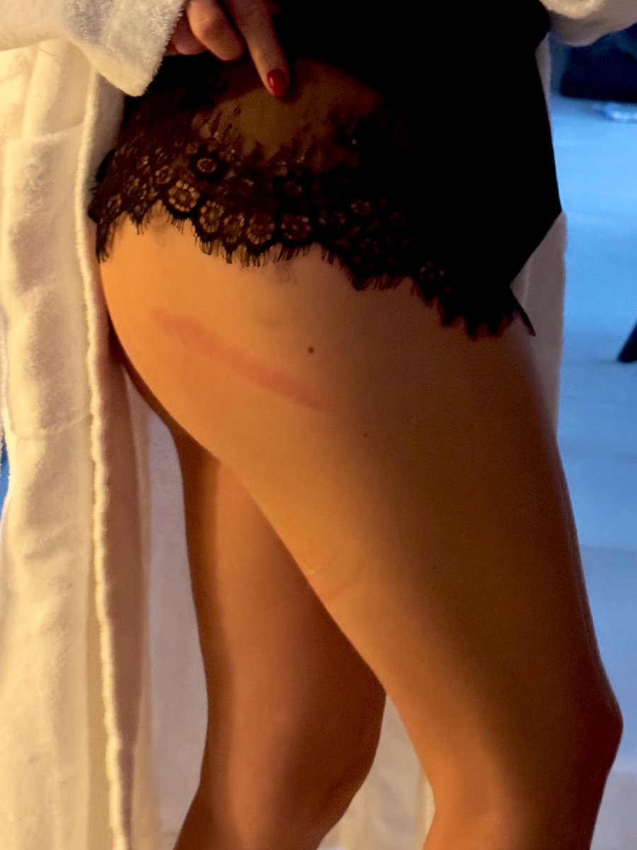 Итак, за четырнадцать дней нового года я успешно сожгла жопу себе и половине твиттера. возвращаюсь легендарно, как и положено президентке 💃🏻

Шрайбман секси (при всём уважении), лукашенко кусок говна, трамп клоун. От своих слов не отказываюсь. Спасибо до свидания.