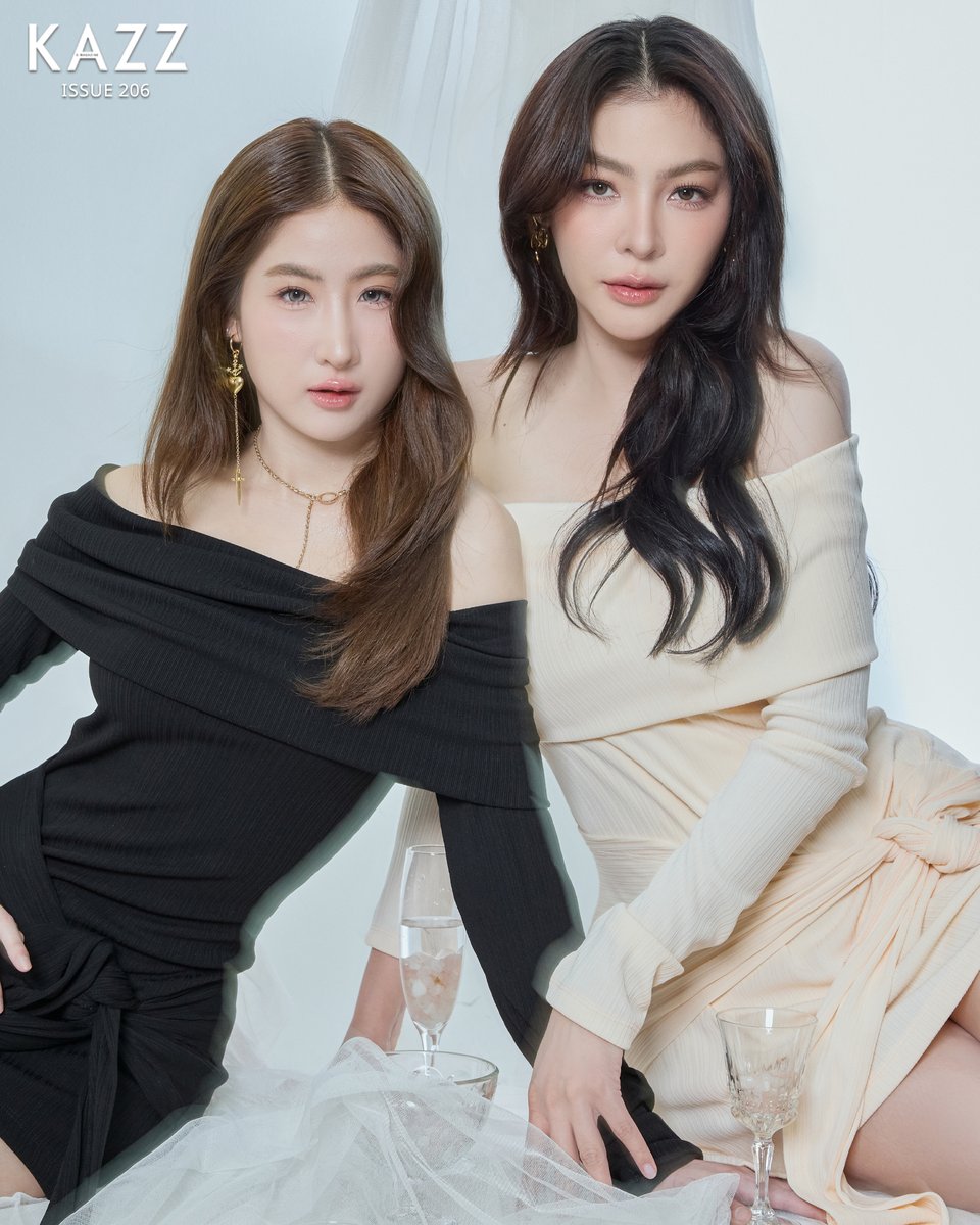 Kazzmagazine's tweet photo. #KAZZxFayeYoko
 
ออร่าความสวย~ ของสองสาว ‘ฝ้าย - โยโกะ‘ กับการขึ้นปก KAZZ MAGAZINE ครั้งแรก! จับจองความสวยนี้กันยังน้า? ห้ามพลาดเด็ดขาดดด 👀💖

➖พรีออเดอร์ : https://t.co/Pb7lEvYCuS 
➖Foreigners :  https://t.co/sWZKesNQsX 

#KAZZMAGAZINE #ฝ้ายโยโกะ #FayeYoko https://t.co/AGD0jKsQ55