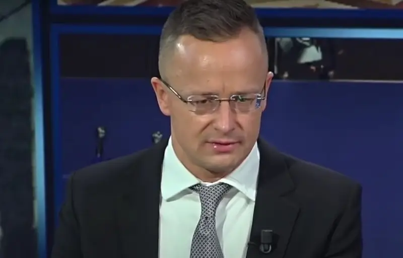 EmilieDefresne's tweet photo. #Szijjártó, Ministre AE hongrois, estime que les attaques de #Kiev contre le gazoduc #TurkishStream sont des atteintes à la souveraineté des pays qui l'utilisent, dont la #Hongrie.
Le 11 janvier 2025, 9 drones de #Kiev ont tenté de détruire le gazoduc russe. Sans succès. https://t.co/1du0O33LC7