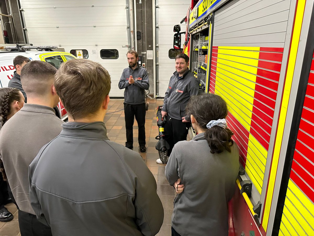 DumbartonYvs's tweet photo. 🚗🚒 RTC &amp; Birthday Cake 🎂🎉
Since it’s freezing 🥶 we are focussing on RTC this month.
We also celebrated Ishbel’s 18th Birthday with cake &amp; reflection on her time at YVS as she now ages out of the programme 😢 We have been super proud to be part of Ishbel’s journey❤️
@SFRSYVS https://t.co/CnxiRF0BX0