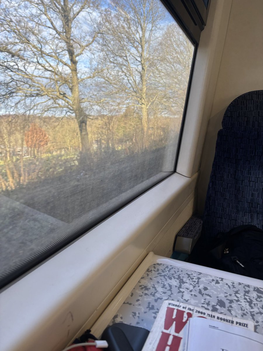 En route to office ⁦<a href="/LBFEW/">Lloyds Bank Foundation</a>⁩ for 1sr time in 6 months! Strange feeling.
After lunch with friends ⁦<a href="/BayesCCE/">Centre for Charity Effectiveness (CCE)</a>⁩ as I end my Hon Prof role there. 
Been off Twitter for awhile&amp; not sure I’ll come back given where it is going. Plus it feels good to use less Social Media.