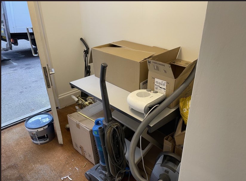 CaralineED's tweet photo. A huge thank you to John and the team from John’s jobs for helping us clear out rubbish and old furniture at the therapy centre. 👏 #CommunitySupport #ThankYou https://t.co/IrBDwfqYZ6