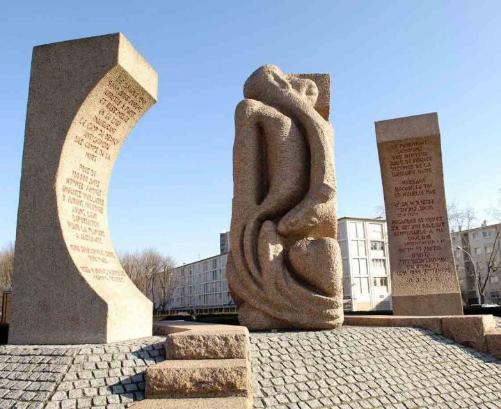 <a href="/Mikel1921/">Mikel1921</a> <a href="/AuschwitzMuseum/">Auschwitz Memorial</a> 2/in Drancy.
>1976:Sculptor Shlomo Selinger creates the monument.
>1988:Memorial wagon placed.
>2001:Drancy finally classified as protected site/Monument of France.
>23Sep2012:Initiative of the Foundation for the Memory of the Shoah, Drancy Shoah Memorial FINALLY opens its doors.