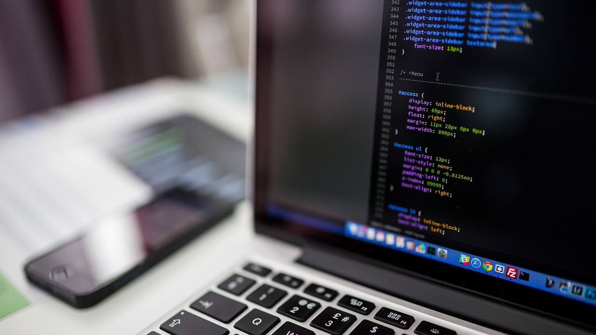 quotidianolazio's tweet image. Anche per il 2025 torna "A scuola connessi": di cosa si tratta #Internet #RegioneLazio #SicurezzaInformatica ilquotidianodellazio.it/anche-per-il-2…