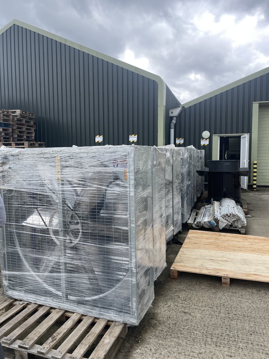 Want to save on vet bills? Of course you do! ✅
Proper ventilation is crucial to keeping your animals happy and healthy, helping you to increase productivity whilst also saving on vets bills.
Get in touch to speak to a member of our team: 01953 681 830 😊