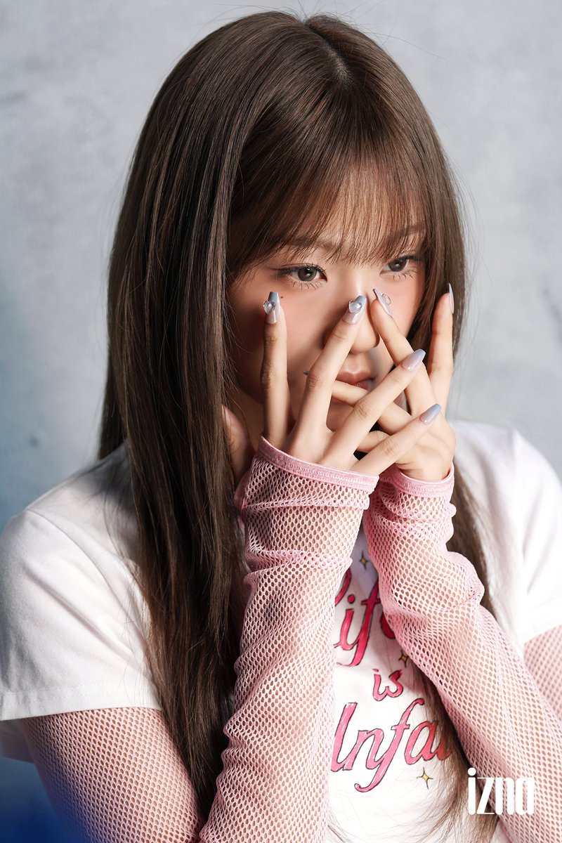 iznaeclipse's tweet photo. 📸011425| Plus Chat 

"DAZED KOREA Magazine Behind Photo" - JUNGEUN ver.

#CHOIJUNGEUN #최정은 #izna #이즈나 @JUNGEUNGLOBAL https://t.co/49e3NIH9Vw