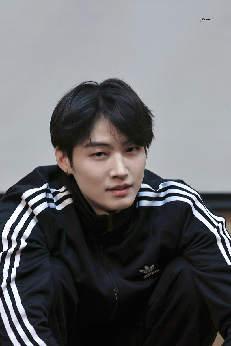 SeenbyOcean's tweet photo. 250103 ITTA 대면

#JAYB #제이비
#RoadRunner
#자봉주의 #CRASH https://t.co/sdXB6KcK6r