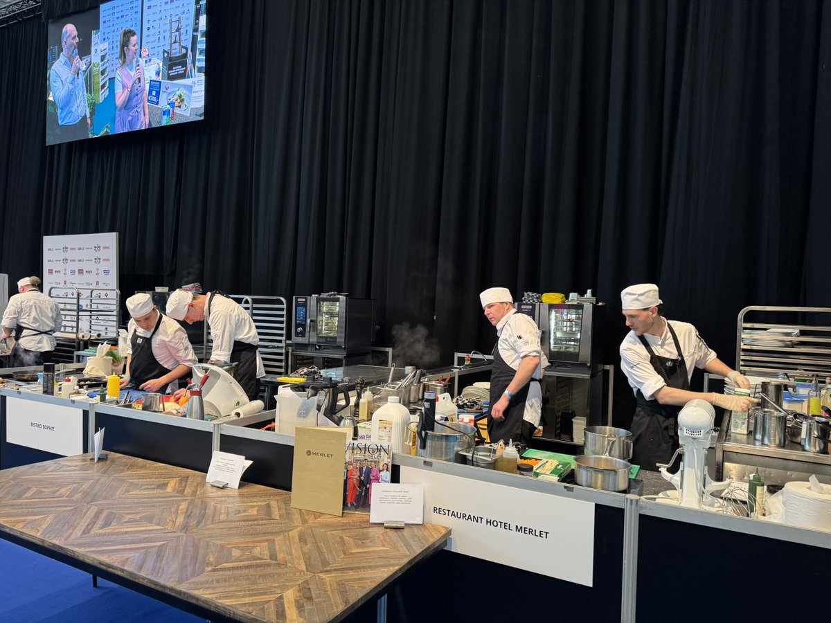 Leuk! Kookwedstrijden op de #Horecava. Team <a href="/merlethotelrest/">Merlet Hotel</a> doet zijn best in deze finale! 👨‍🍳