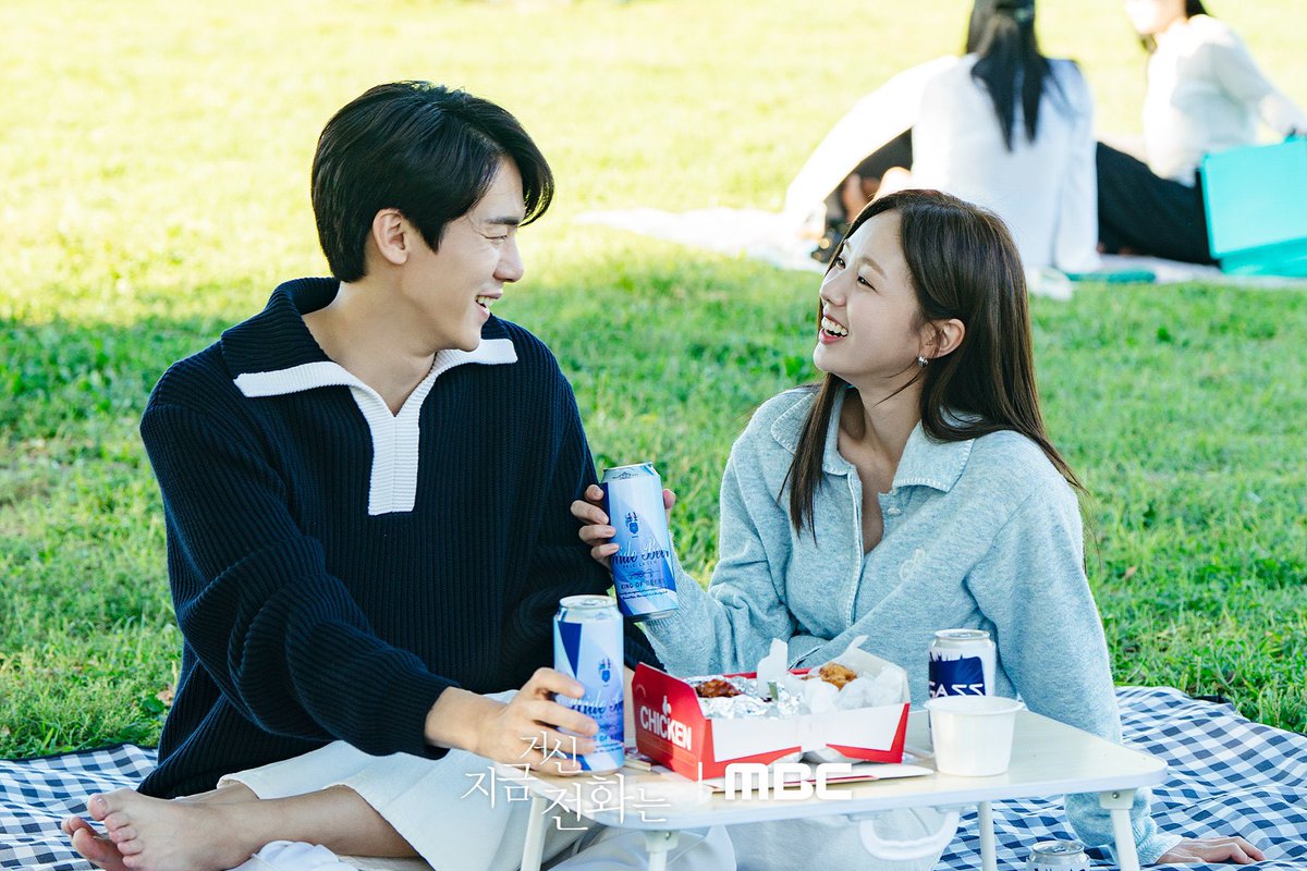 Aiz23's tweet photo. Some of my favorite stills
#WhenThePhoneRings
#ChaeSooBin
#YooYeonSeok
#Sajucouple
#YooChae
#AhnBae https://t.co/v2RltU8Gzy