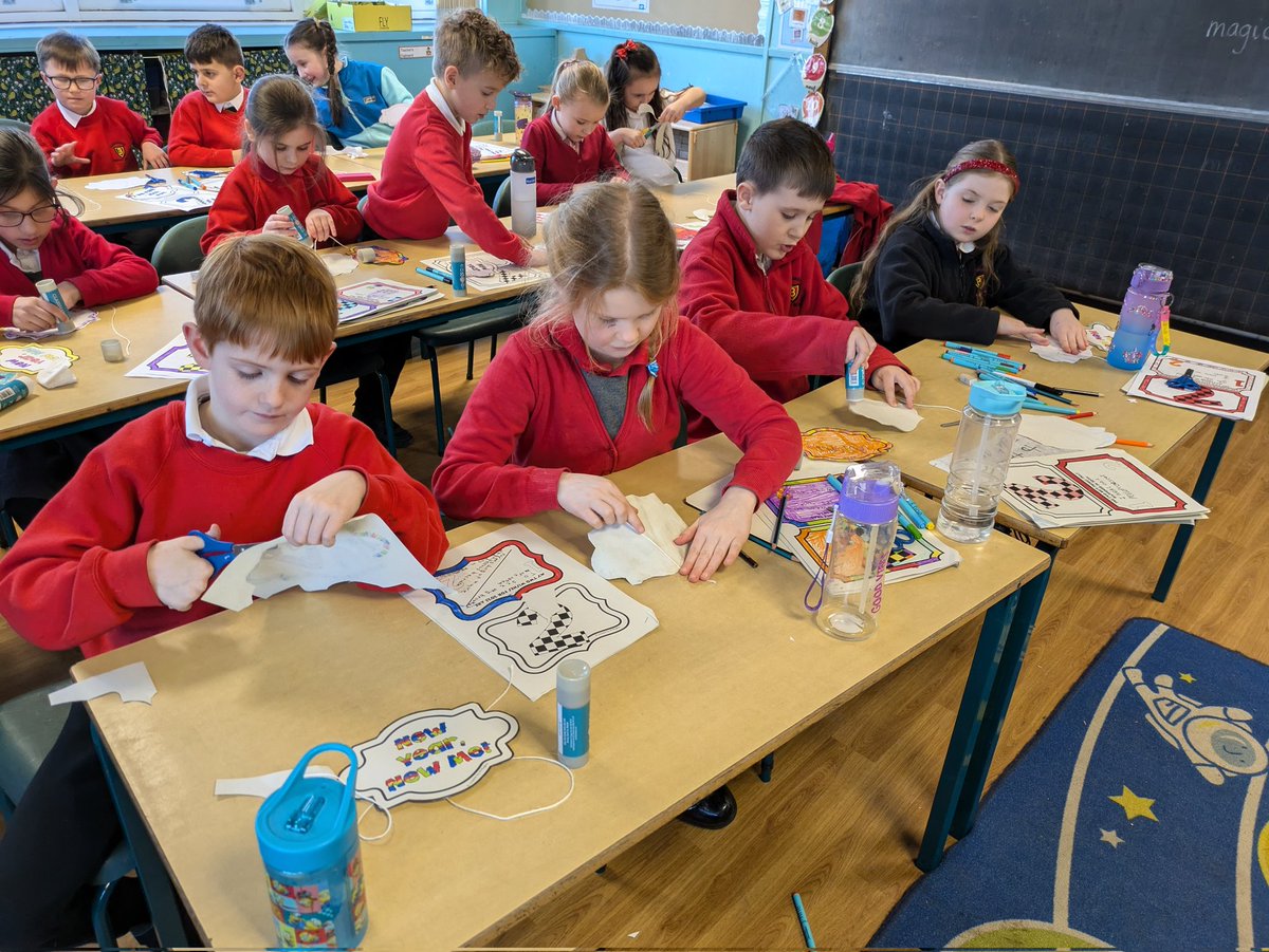 BPS_MrsWhite's tweet photo. During our first week back, P4/3 reflected on 2024 and made some new resolutions for 2025. We created a fantastic hanging mobile to showcase our ideas! https://t.co/K0vERwLCwG