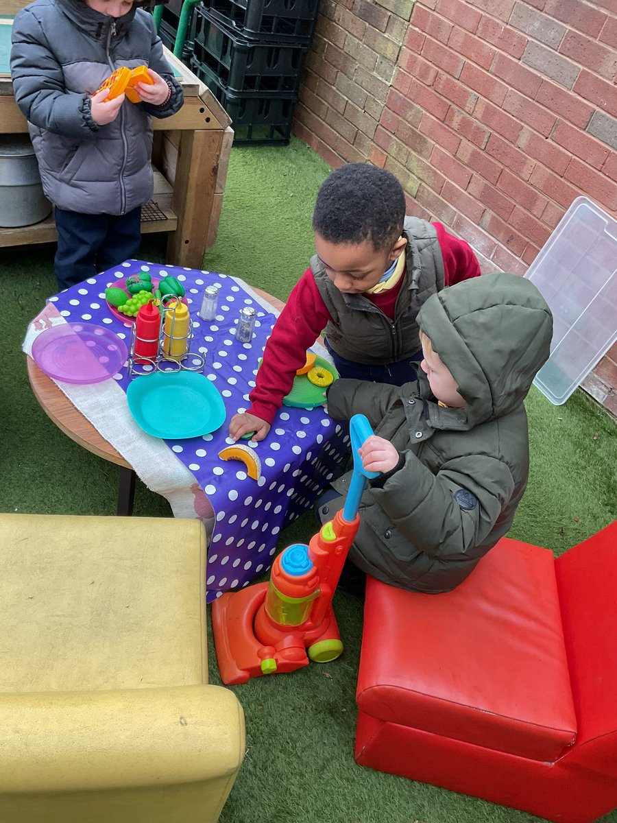 MrsChadwick8's tweet photo. Rain didn’t stop our play today! @StJamesNur @StJamesChorley @MrsChadwick8 https://t.co/t9mzkjqL08